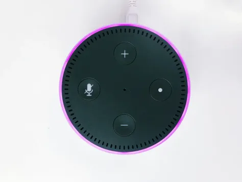 Photo of a similar item: Amazon Echo Dot Smart Speaker, Glacier White