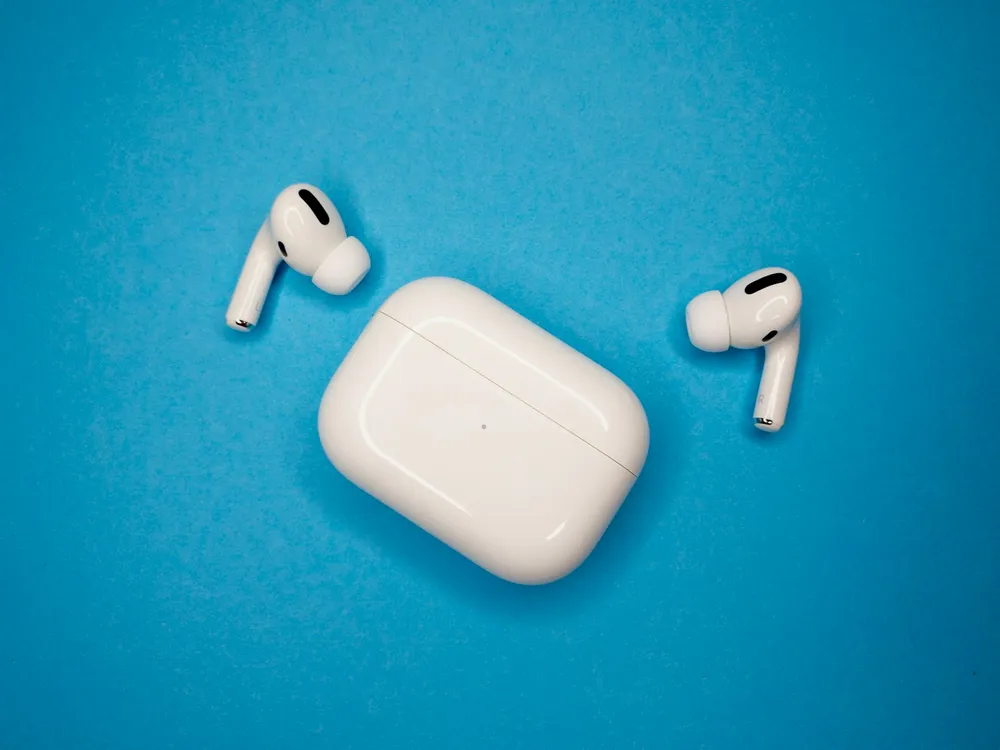 Photo of a similar item: Apple AirPods Pro 3
