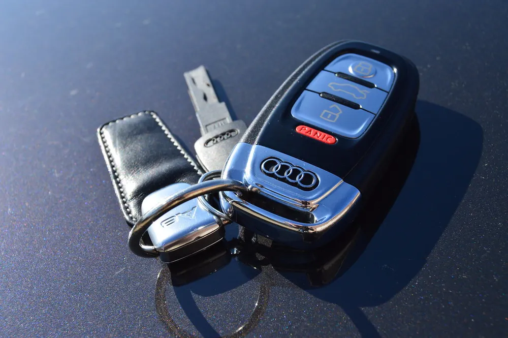 Photo of a similar item: Esky Key Finder with 6 Receivers