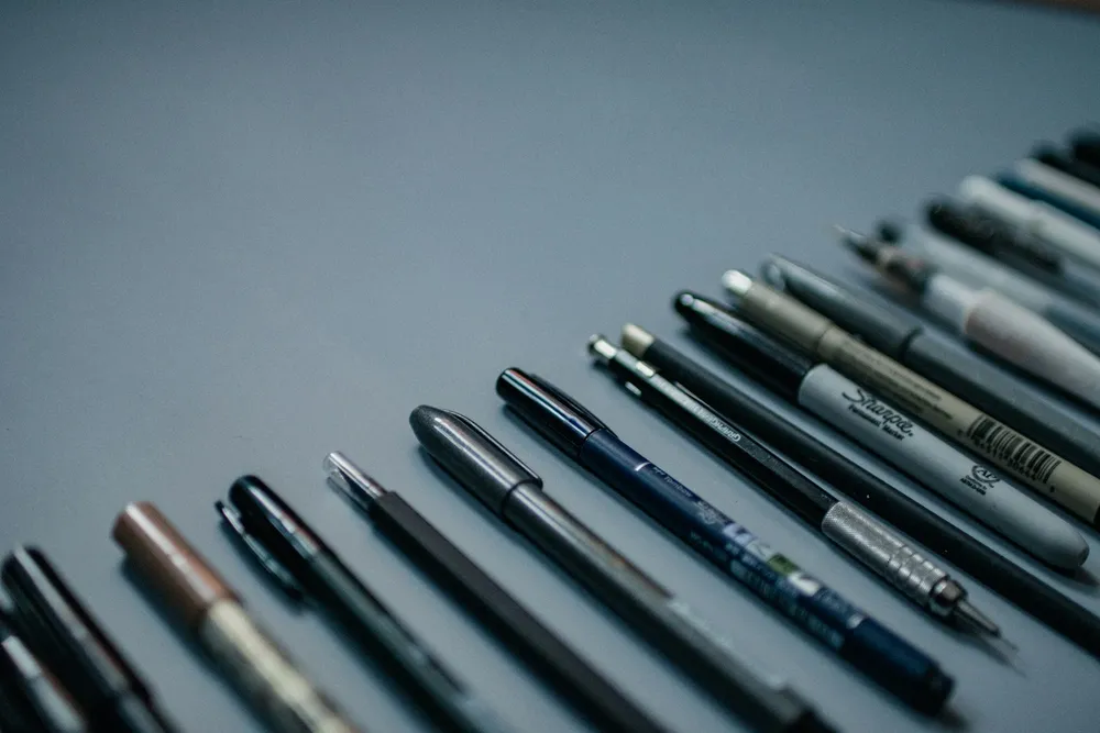 Photo of a similar item: Pilot G2 Premium Gel Pens, 0.7 mm, Black, 12 Pack