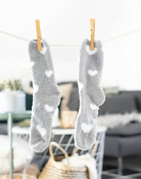 Photo of a similar item: TEHOOK Fuzzy Socks for Women, 6 Pairs