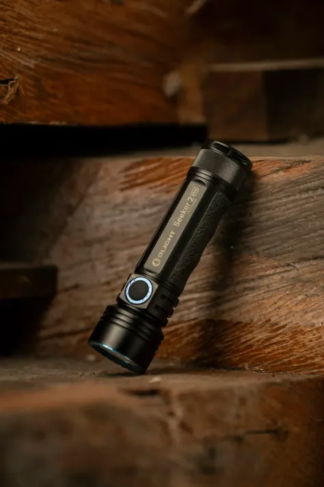Photo of a similar item: Olight i3T EOS Mini Flashlight, Black