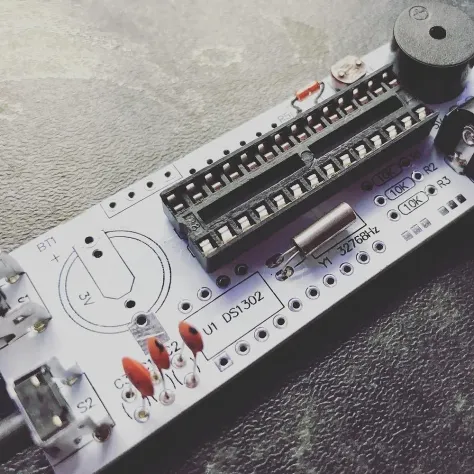 Photo of a similar item: Snap Circuits Jr. SC-100 Electronics Kit