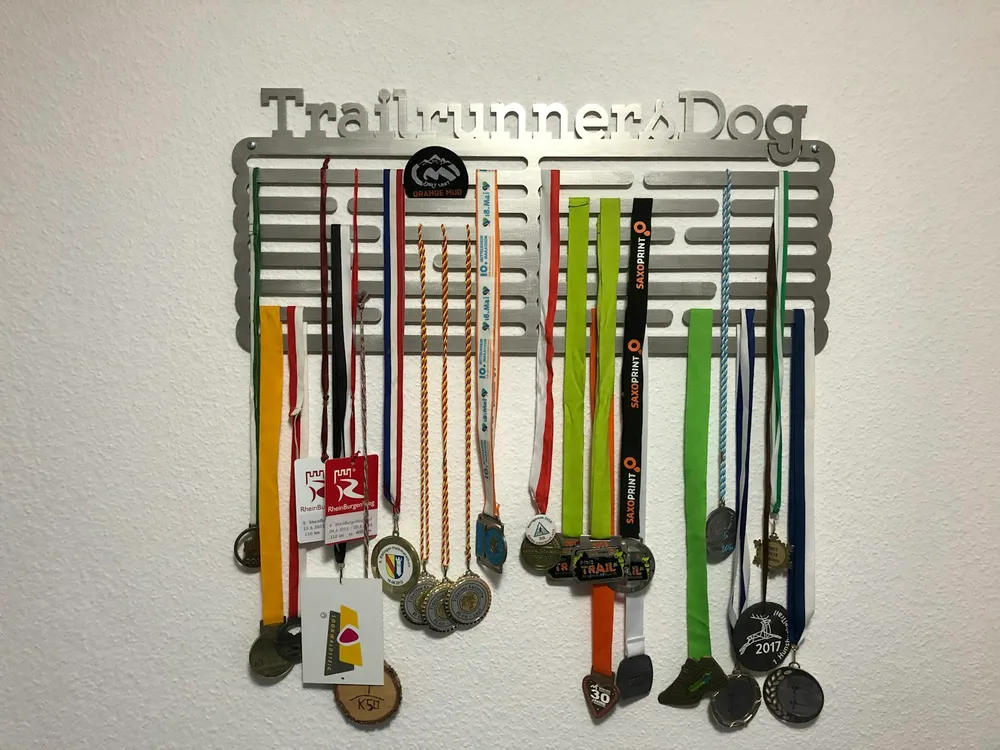 Photo of a similar item: Miayork Runner Medal Hanger