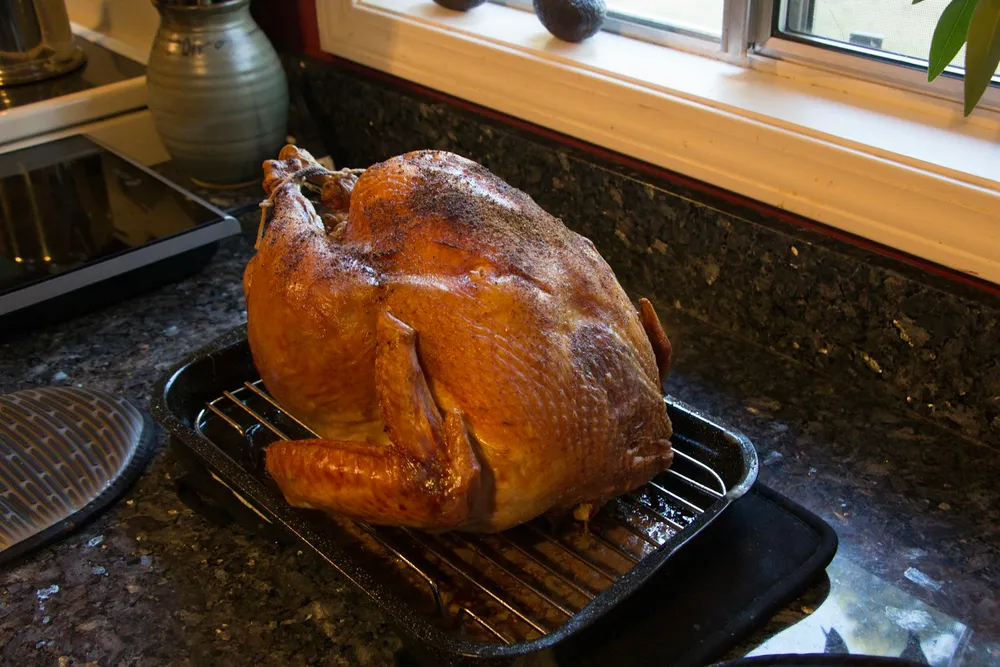 Photo of a similar item: Cuisinart 16 in Stainless Roasting Pan with Rack