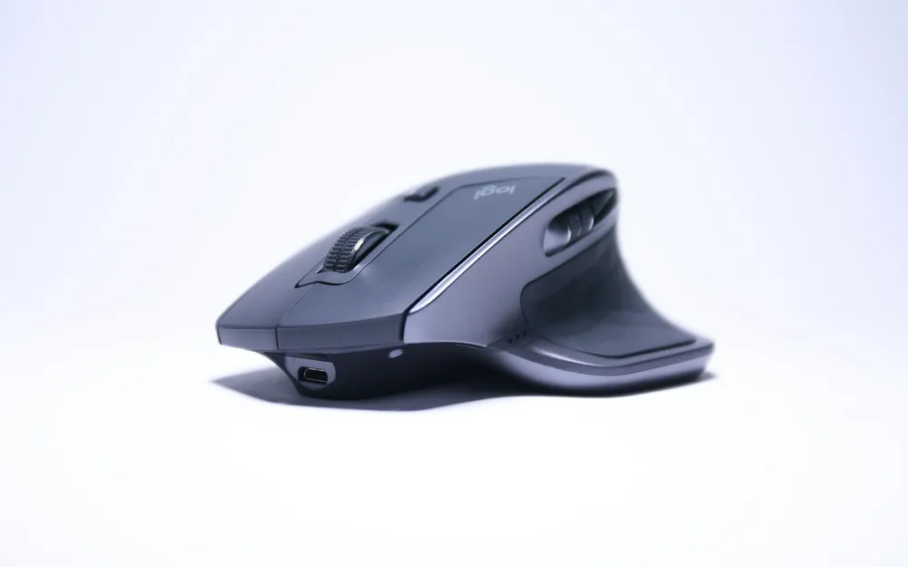 Photo of a similar item: Logitech MX Master 3S Wireless Mouse, Bluetooth Edition, Graphite