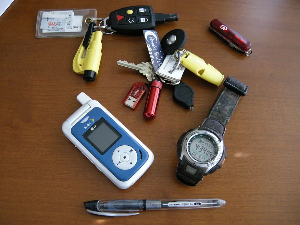 Photo of a similar item: resqme Car Escape Tool, Seatbelt Cutter and Window Breaker