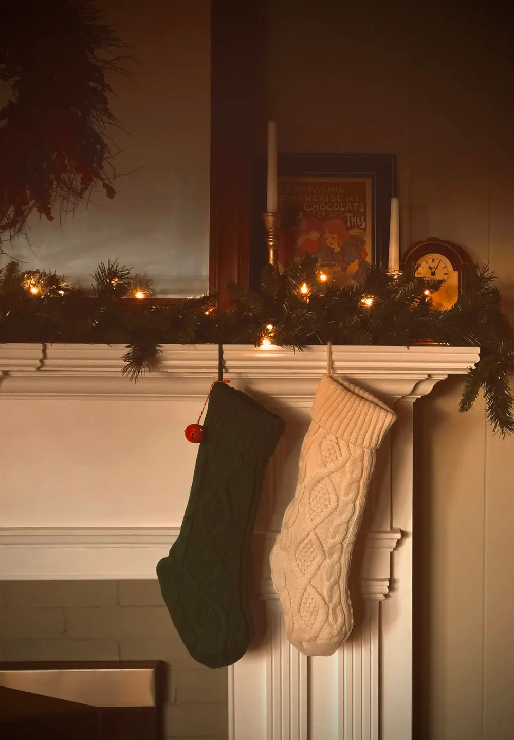 Photo of a similar item: Fesciory Cable Knit Christmas Stockings, 18 in, Set of 4