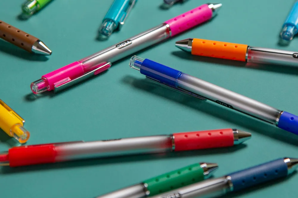 Photo of a similar item: Paper Mate InkJoy Gel Pens, 0.7 mm, 14 Colors
