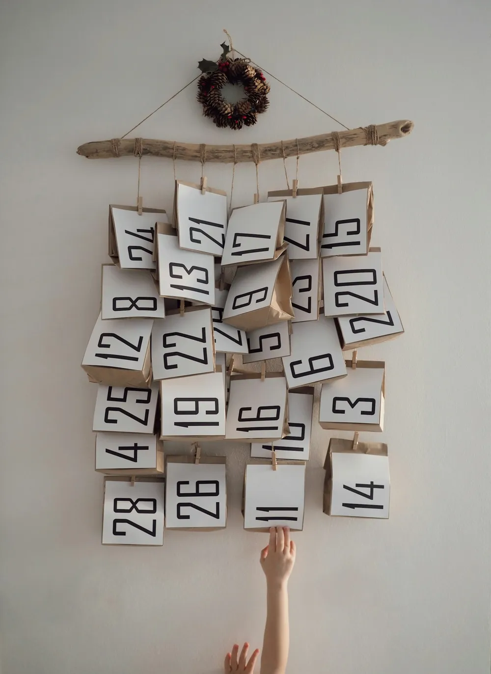 Photo of a similar item: DIY Advent Calendar Paper Bags with Clips, 24 Pack
