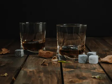 Photo of a similar item: Royal Reserve Whiskey Stones, 8 Granite Stones with Tray