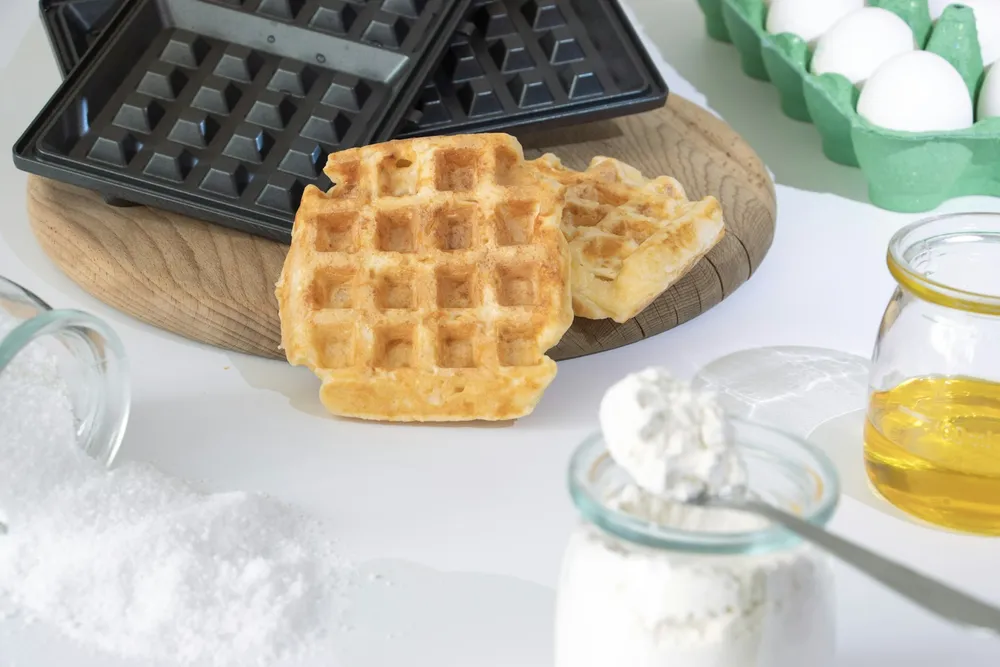 Photo of a similar item: Dash Mini Waffle Maker, 4 in, Red