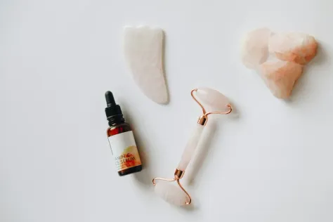 Photo of a similar item: BAIMEI Rose Quartz Face Roller and Gua Sha Set