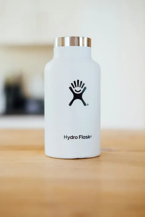 Photo of a similar item: Hydro Flask 32 oz Wide Mouth Bottle with Flex Cap, Black